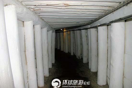 波兰千年盐矿地下百米有教堂