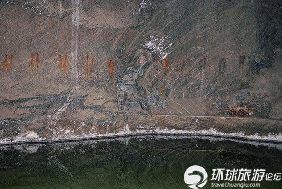 波兰千年盐矿地下百米有教堂