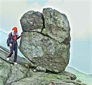 大自然的奇迹 中国七大飞来石盘点