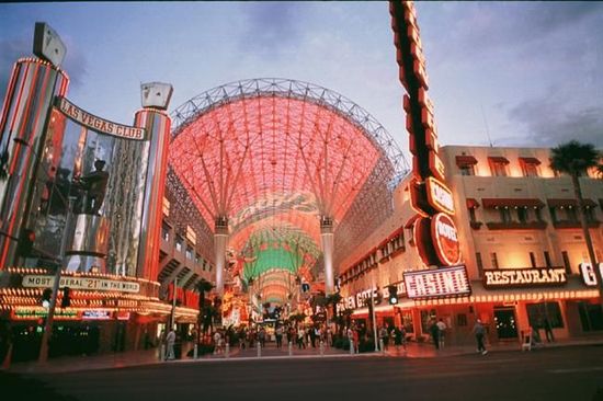 五月婚礼季 环球旅行结婚必游地