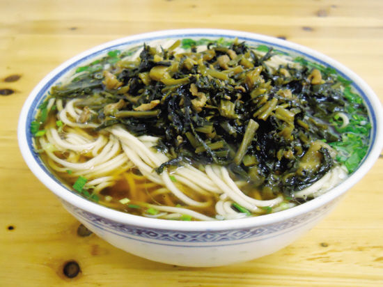 婉约南京美食攻略：汤汤水水的街头小吃