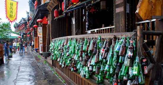 酒吧，在古镇很容易找到