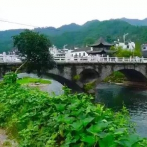 遊古坦黄村浅谈黄氏记！