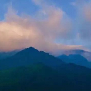文言五龙山！
